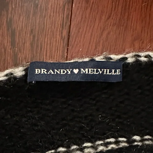 Brandy Melville Black and White Striped Sweater - Picture 2 of 2